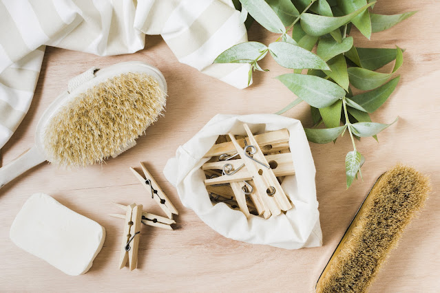 La guida green alla pulizia della casa: solo ingredienti naturali che funzionano davvero